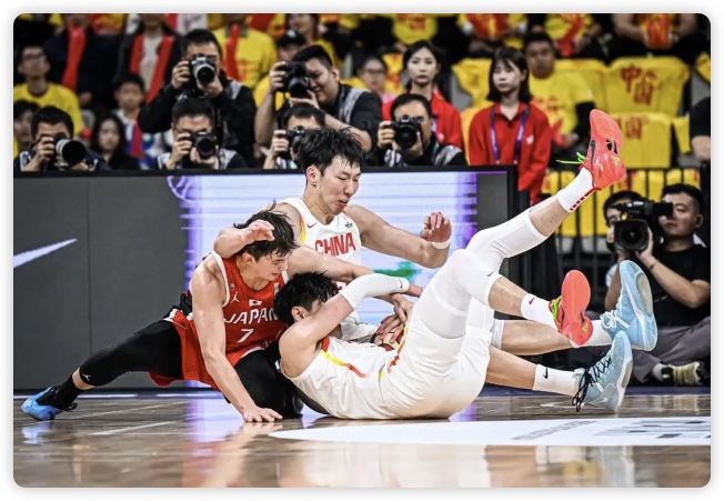 42分大勝！亞預(yù)賽中國男籃復(fù)仇日本 趙睿16+8+5